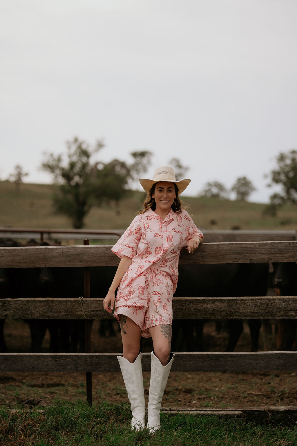 The Cowboy Club Western - Linen Shorts