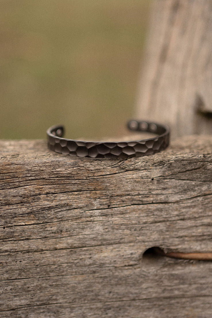 Gunmetal Hammered Copper Magnetic Cuff Band