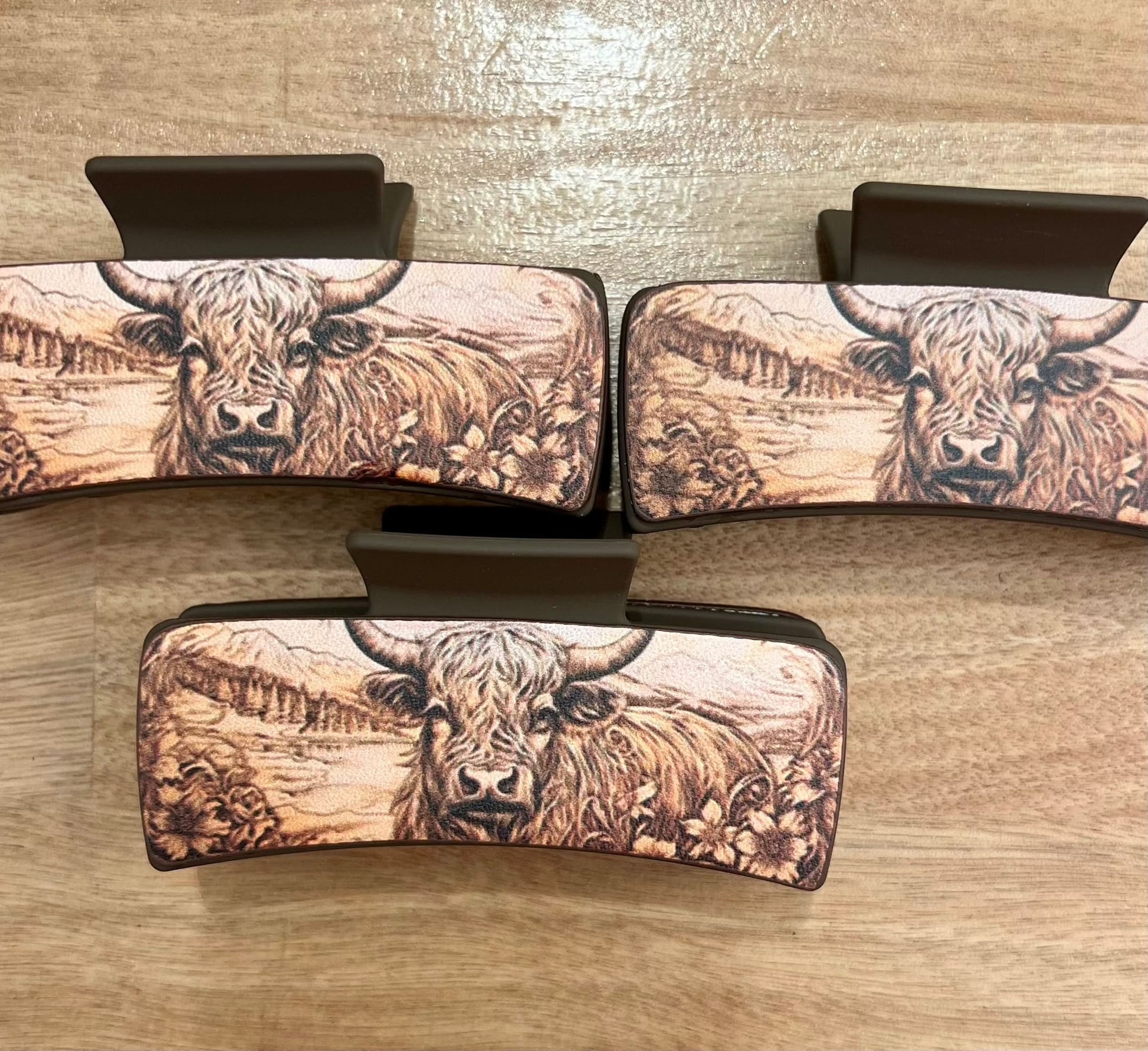 Scrub Bull Claw Clip