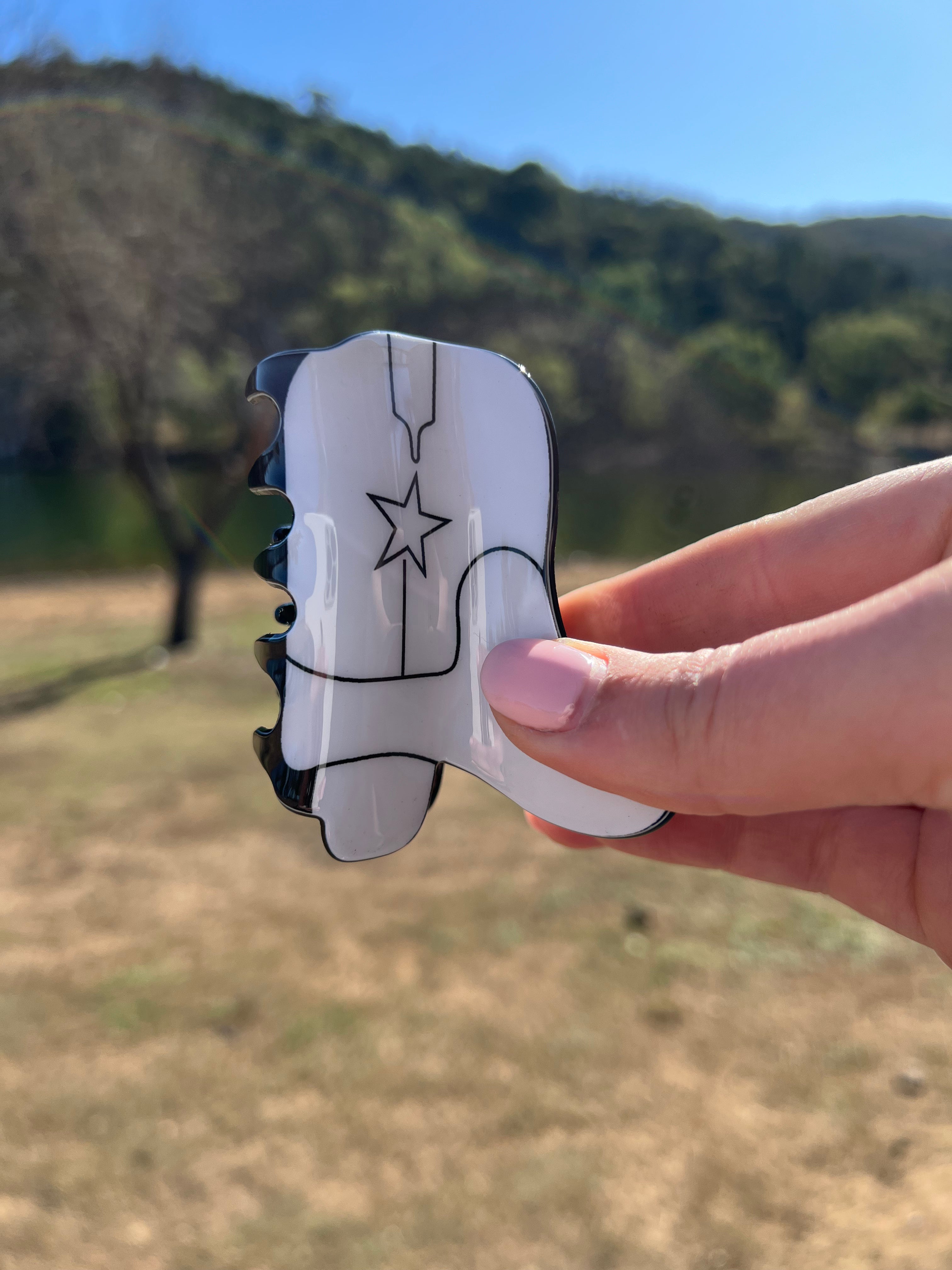 Cowboy Boot White Claw Clip
